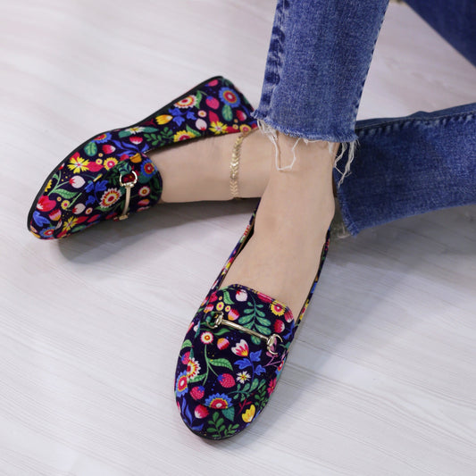 Elarawalk Floral Fiesta