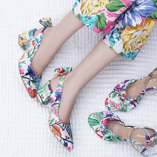 Elarawalk Floral Finesse