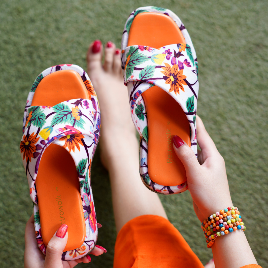 Elarawalk Bloom‑Burst Sling