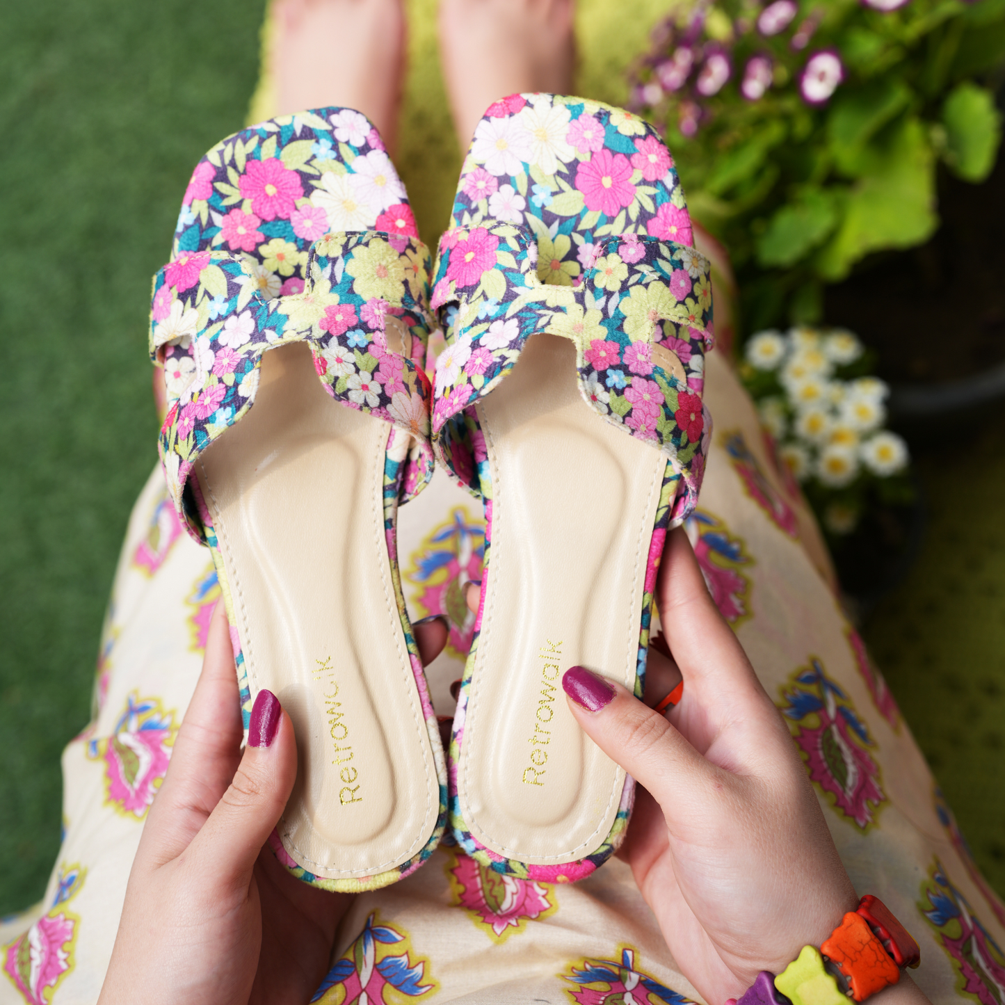 Elarawalk Floral Flair